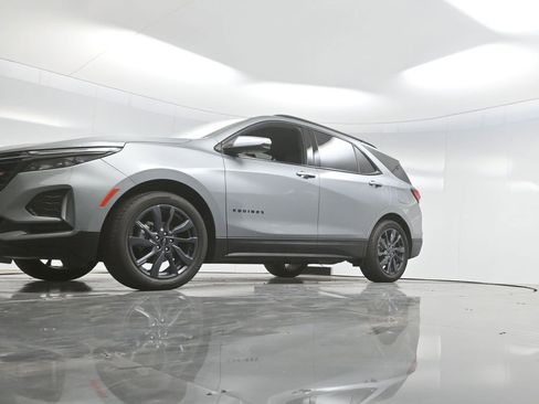 Used 2024 Chevrolet Equinox RS image 47