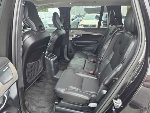 Used 2023 Volvo XC90 T8 Ultimate w/ Lounge Package AWD/4WD image 17