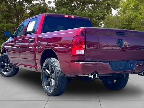 Used 2018 RAM 1500 Express w/ Express Value Package AWD/4WD image 12