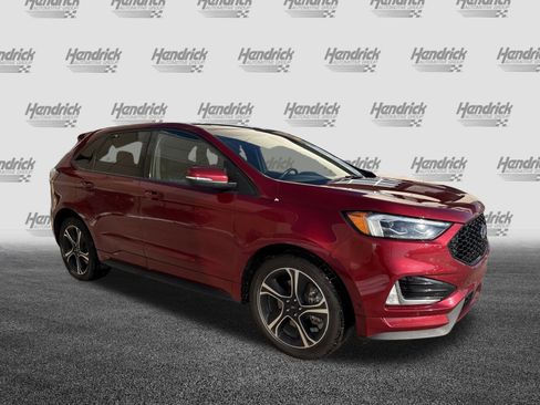 Used 2019 Ford Edge ST w/ Equipment Group 401A image 2