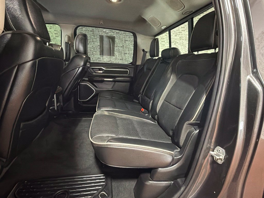 Used 2022 RAM 1500 Laramie AWD/4WD image 18