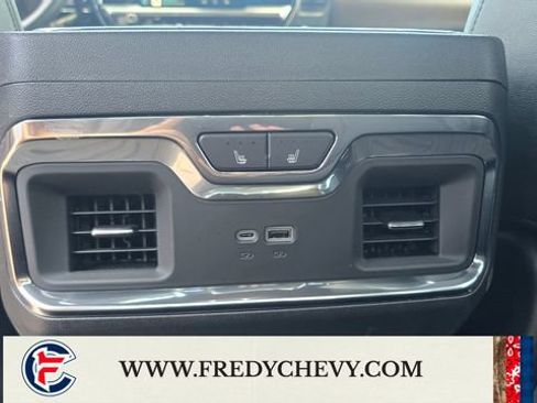 Used 2025 Chevrolet Silverado 2500 High Country w/ High Country Premium Package AWD/4WD image 26