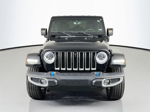 Used 2023 Jeep Wrangler Unlimited Sahara w/ Cold Weather Group AWD/4WD image 2