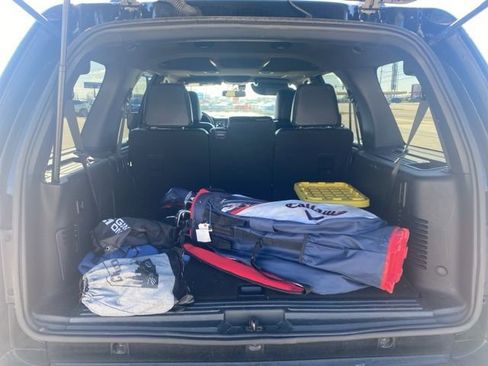 Used 2016 Ford Expedition Platinum image 7