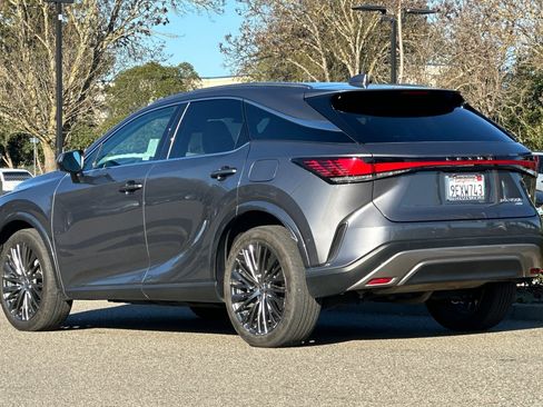 Used 2023 Lexus RX 350h image 6