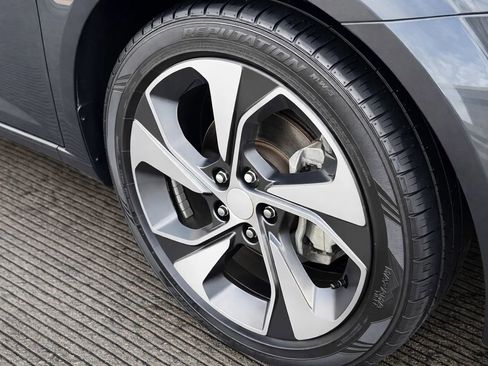 Used 2017 Chevrolet Sonic Premier image 15