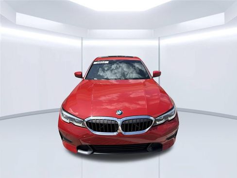 Used 2022 BMW 330i Sedan w/ Convenience Package RWD image 2