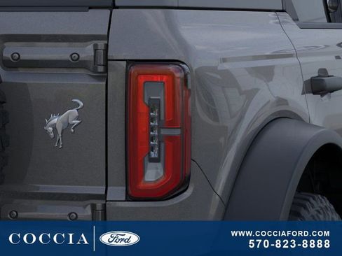 New 2025 Ford Bronco Badlands w/ Sasquatch Package image 23