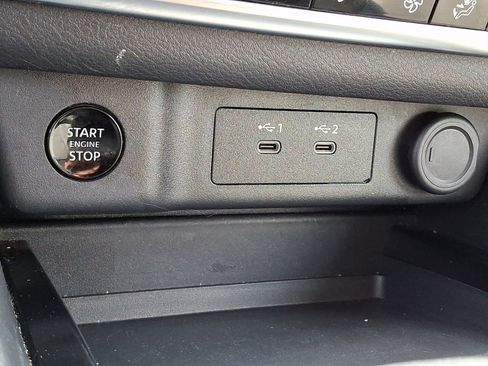 Used 2025 Nissan Rogue SV AWD/4WD image 25