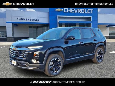 Used 2026 Chevrolet Equinox LT w/ Convenience Package II FWD image 1