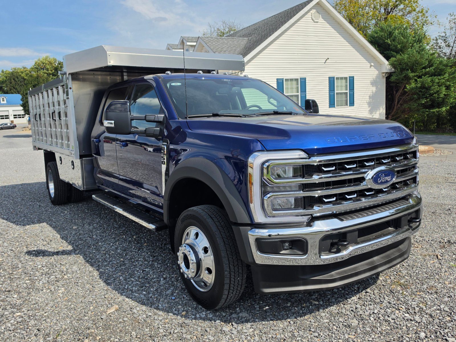 Used 2026 Ford F550 4x4 Crew Cab Super Duty image 3