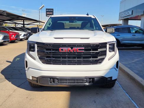 New 2026 GMC Sierra 1500 Elevation image 9