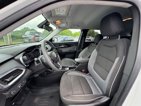 Used 2023 Chevrolet TrailBlazer LT FWD image 15