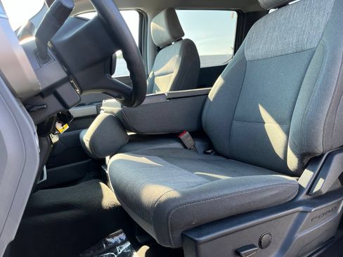 Used 2025 Ford F250 XLT AWD/4WD image 8