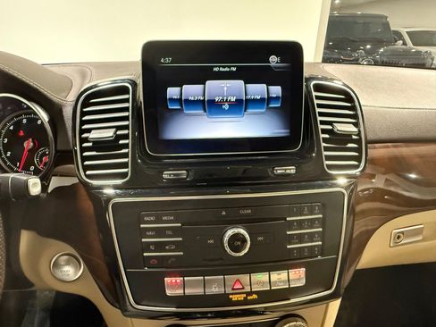 Used 2019 Mercedes-Benz GLS 450 4MATIC w/ Premium 1 Package image 30