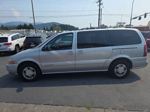Used 2003 Chevrolet Venture Warner Brothers w/ Security Package FWD image 7