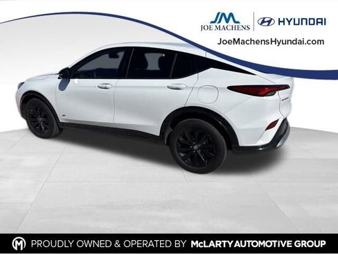 Used 2025 Buick Envista Sport Touring w/ Convenience I Package image 3