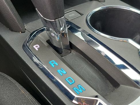 Used 2017 Chevrolet Equinox LT FWD image 29