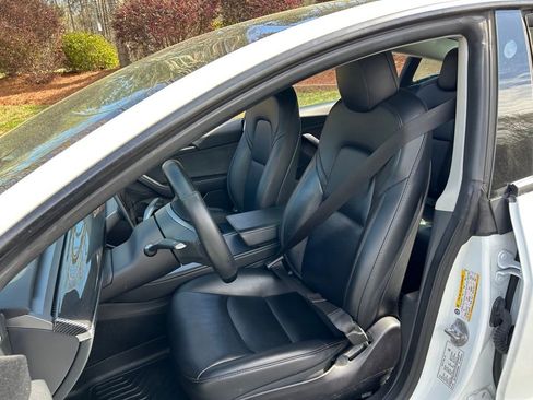 Used 2023 Tesla Model 3 Standard Range image 38