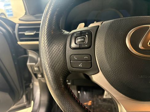 Used 2018 Lexus IS 300 AWD image 19