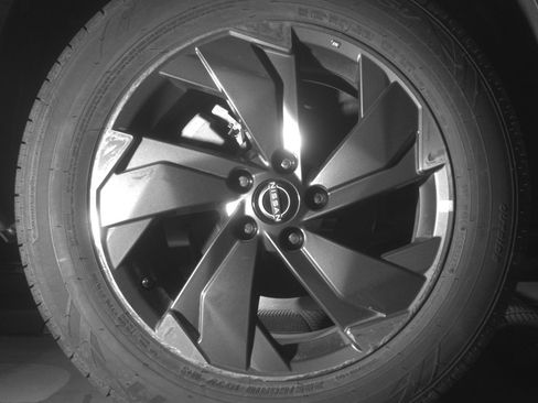 Used 2025 Nissan Rogue SV image 15