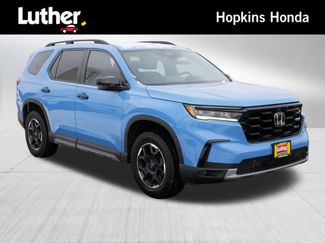 Certified 2025 Honda Pilot TrailSport video 1