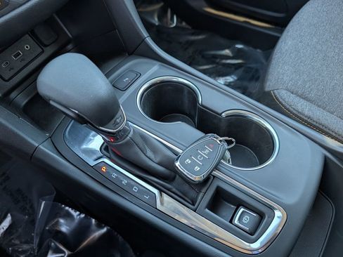 Used 2024 Chevrolet Equinox LT image 25