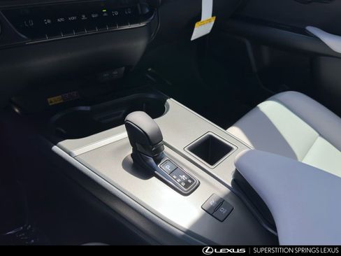 New 2026 Lexus UX 300h FWD image 22