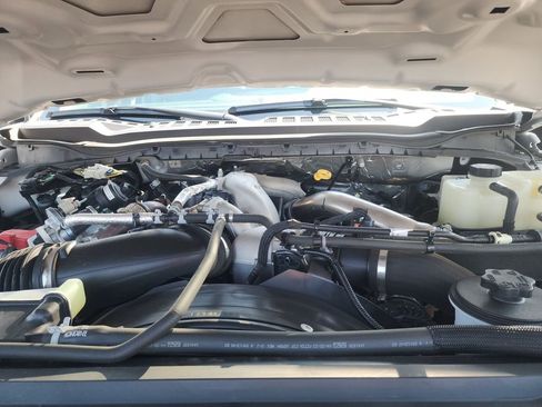 Used 2023 Ford F350 XLT image 9