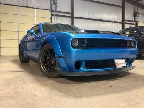 Used 2023 Dodge Challenger SRT Hellcat RWD image 1