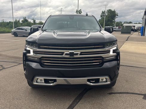 Used 2021 Chevrolet Silverado 1500 High Country w/ Technology Package AWD/4WD image 8