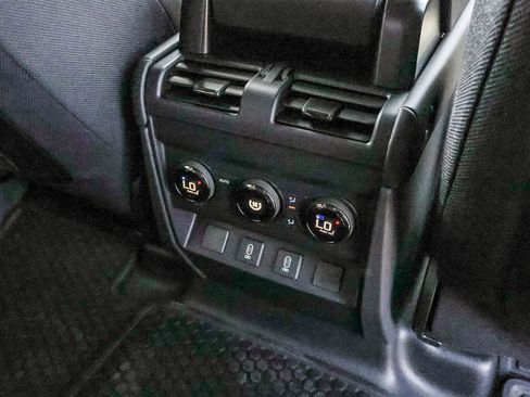 New 2026 Land Rover Defender 110 AWD/4WD image 23