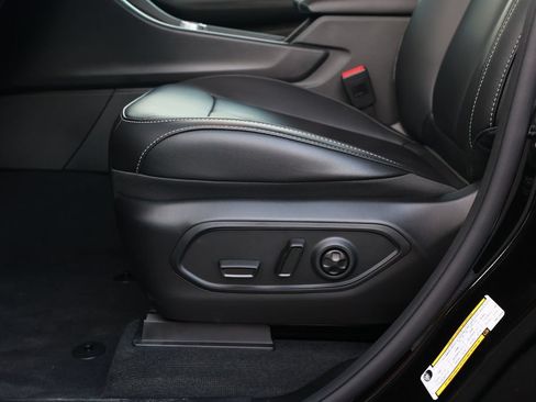 New 2026 Jeep Grand Cherokee L Limited AWD/4WD image 16