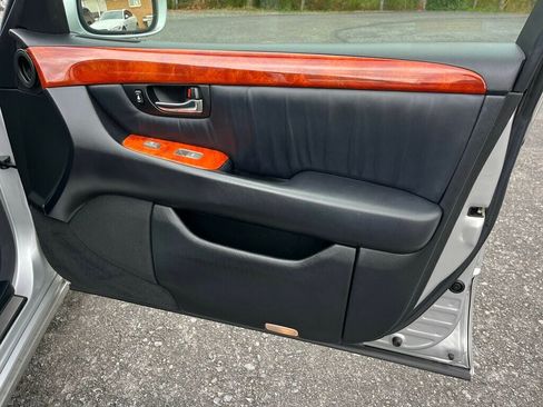 Used 2005 Lexus LS 430 image 50