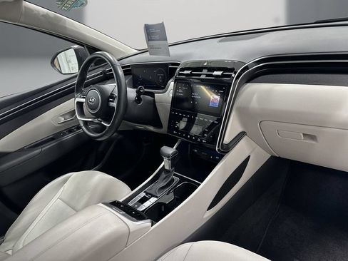 Certified 2024 Hyundai Tucson SEL w/ Convenience Package FWD image 16