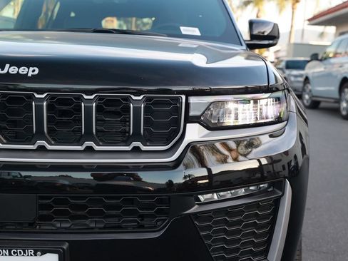New 2026 Jeep Grand Cherokee L Limited AWD/4WD image 5