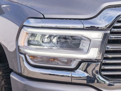 Used 2024 RAM 2500 Laramie AWD/4WD image 4