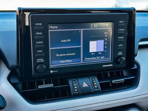 Used 2020 Toyota RAV4 XLE Premium image 15