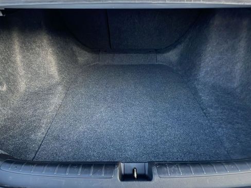 Used 2021 Honda Accord EX image 16