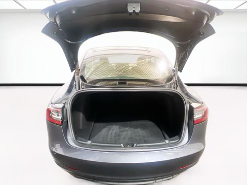 Used 2023 Tesla Model 3 Standard Range RWD image 19