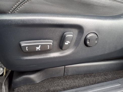 Used 2019 Toyota 4Runner SR5 Premium image 5