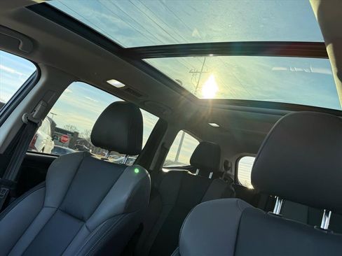 Used 2024 Subaru Ascent Onyx Edition image 17