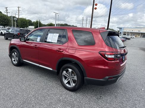 Used 2024 Honda Pilot EX-L image 12