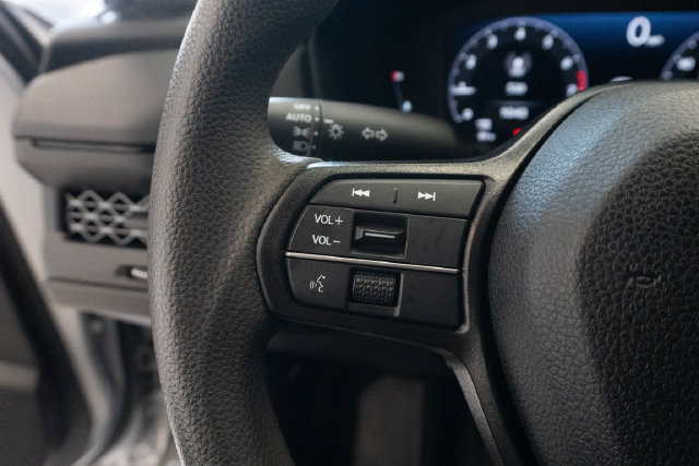 Used 2023 Honda Accord LX image 9