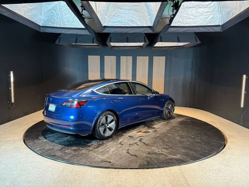 Used 2018 Tesla Model 3 Long Range RWD image 5