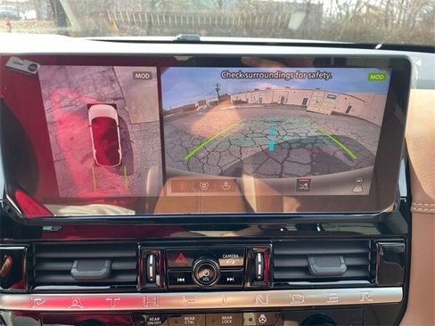 New 2026 Nissan Pathfinder Platinum image 21