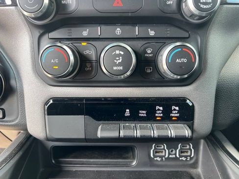 Used 2023 RAM 1500 Big Horn AWD/4WD image 28