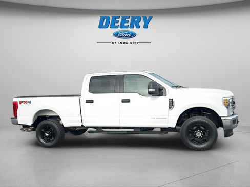Used 2018 Ford F250 XLT w/ XLT Value Package AWD/4WD image 6