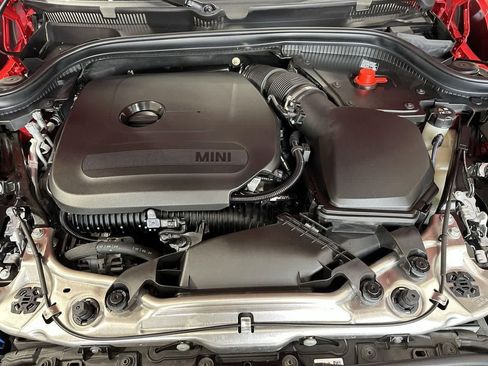 Certified 2025 MINI Cooper S image 9