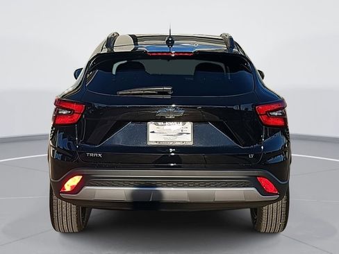 New 2026 Chevrolet Trax LT image 4